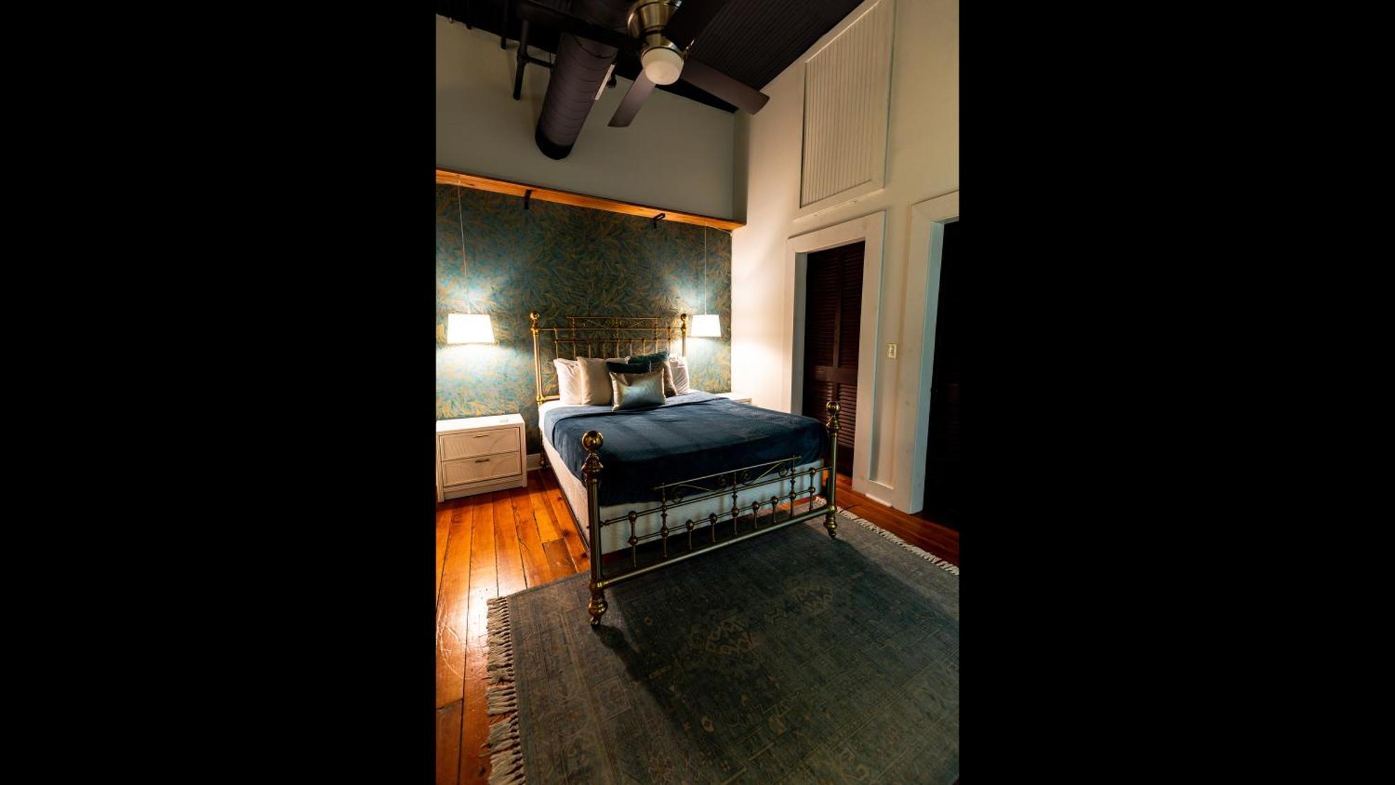 Apartment The Two Story Loft *
